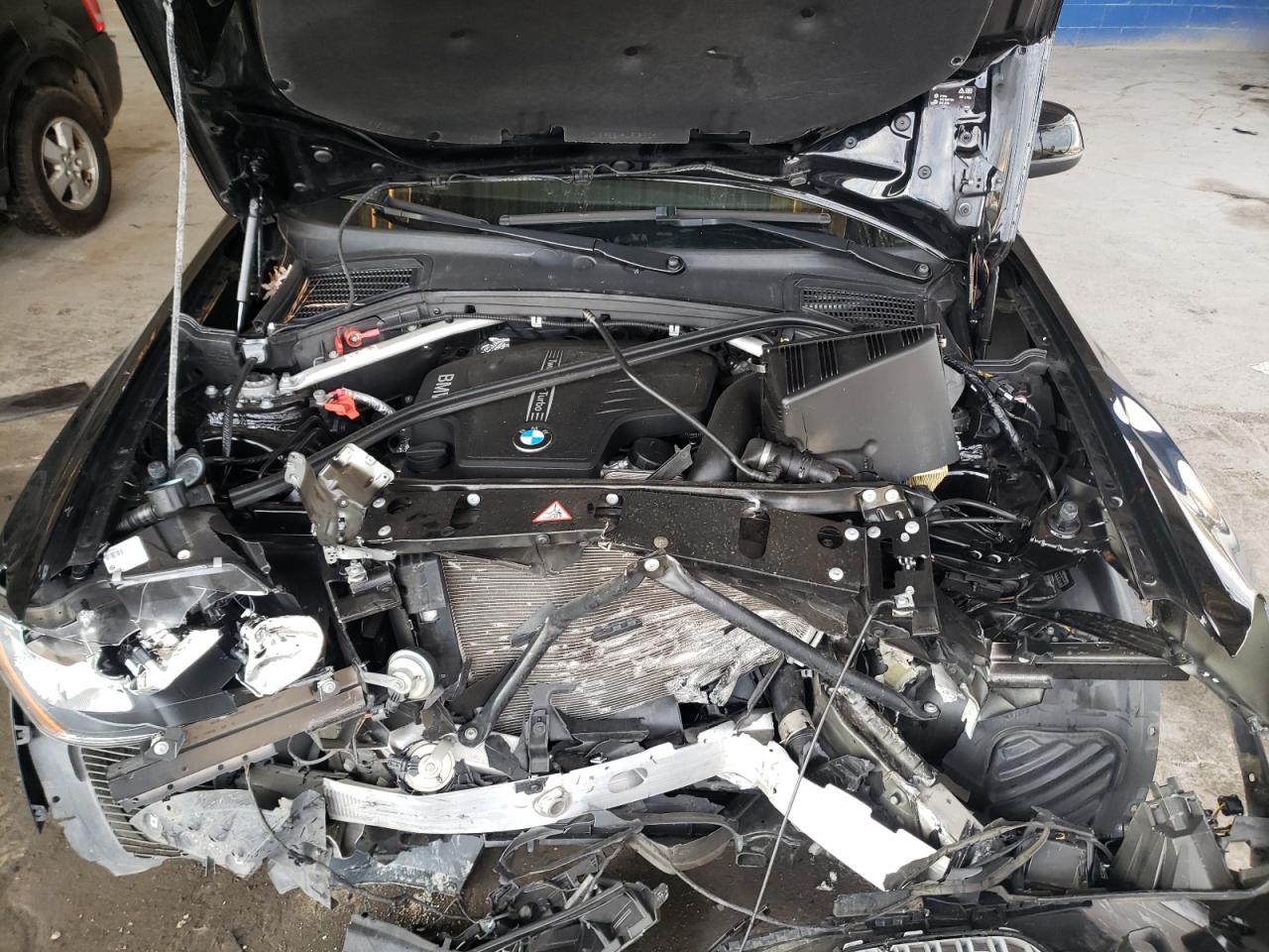 Photo 7 from auction – 2016 BMW X3 SDRIVE2 with VIN 5UXWZ7C52G0T42672