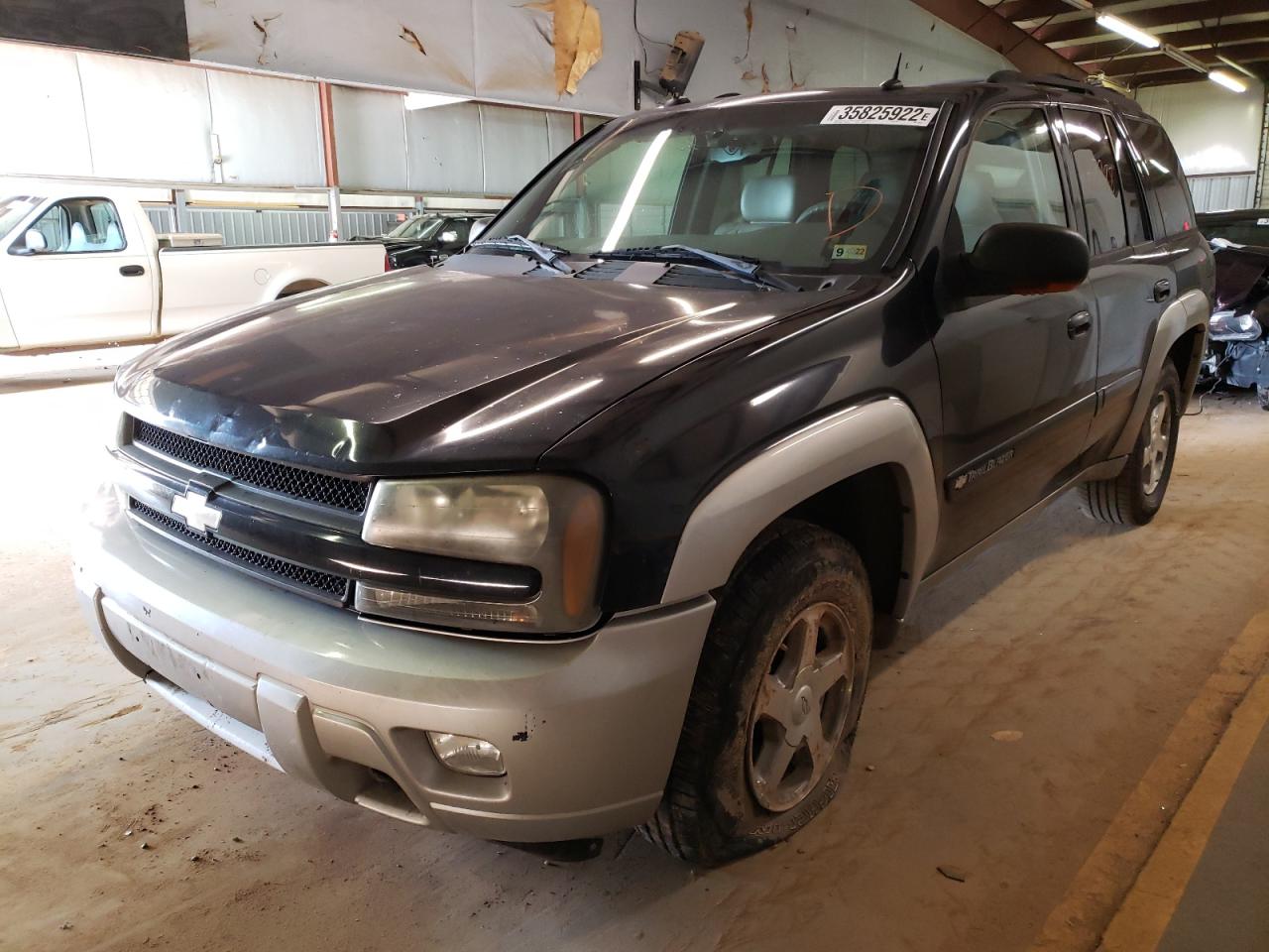 Photo 2 from auction – 2004 CHEVROLET TRAILBLAZE with VIN 1GNDT13S042106221