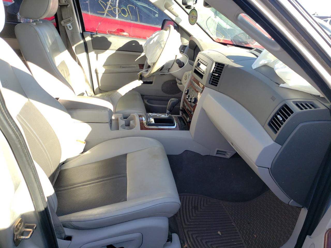 Photo 5 from auction – 2007 JEEP GRAND CHER with VIN 1J8HR58P47C657358
