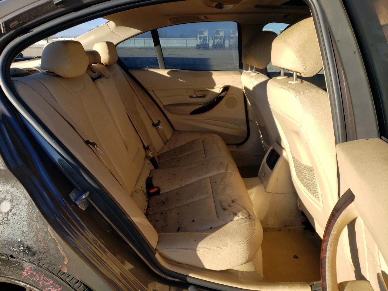Photo 6 from auction – 2014 BMW 328 I with VIN WBA3A5G53ENP29481