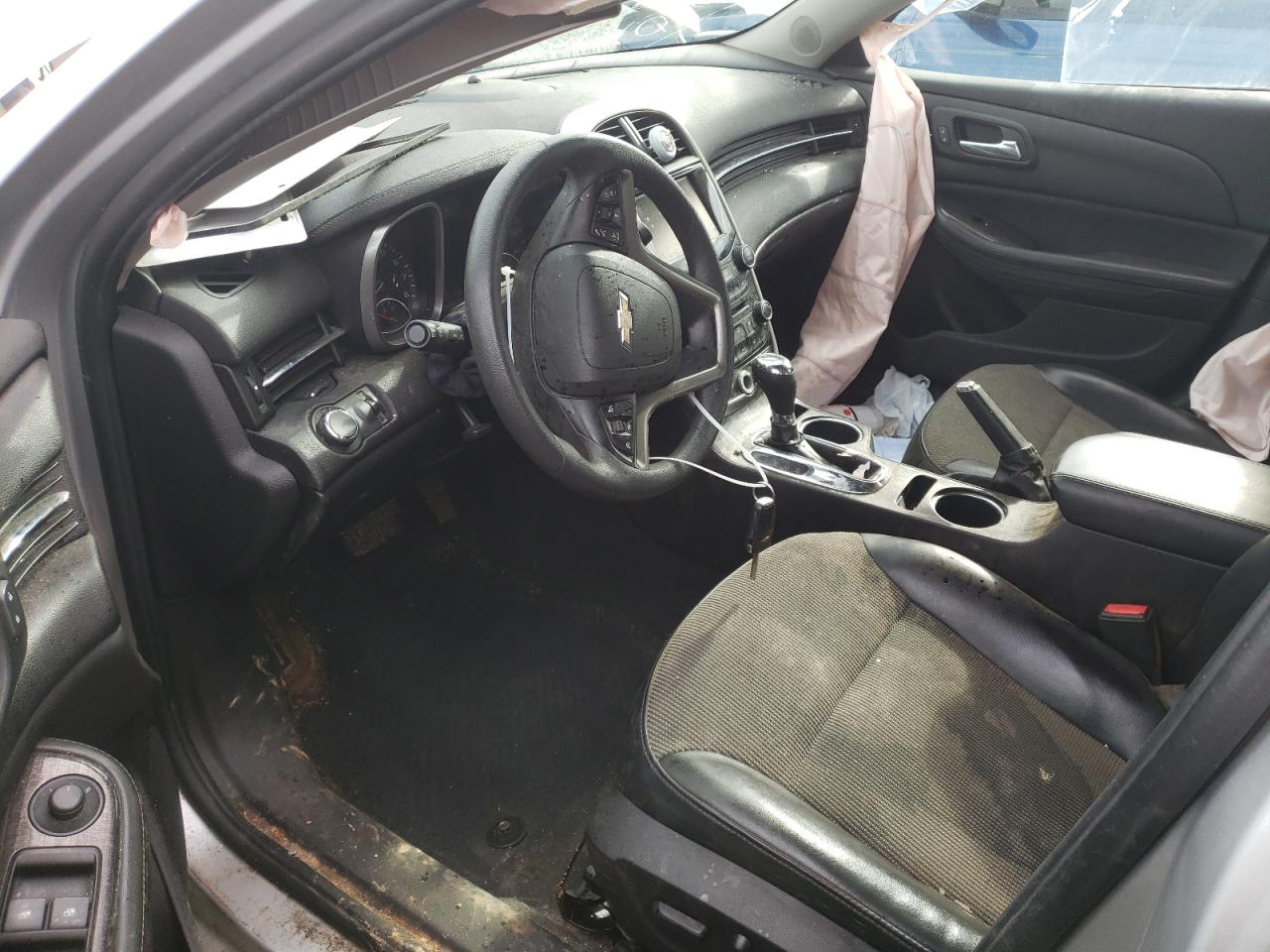 Photo 5 from auction – 2016 CHEVROLET MALIBU LIM with VIN 1G11C5SA0GF157994
