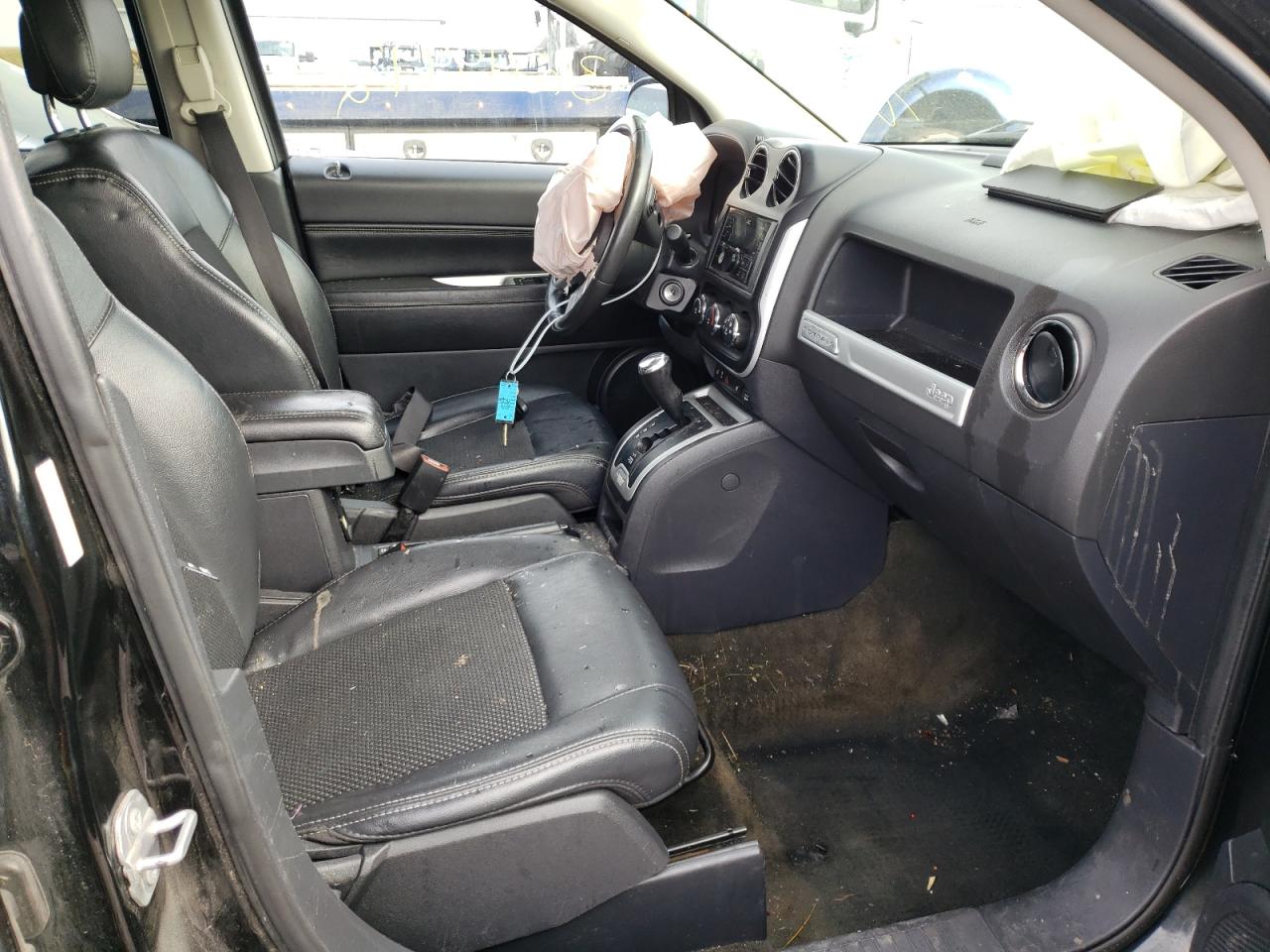 Photo 5 from auction – 2016 JEEP COMPASS LA with VIN 1C4NJDEBXGD782766