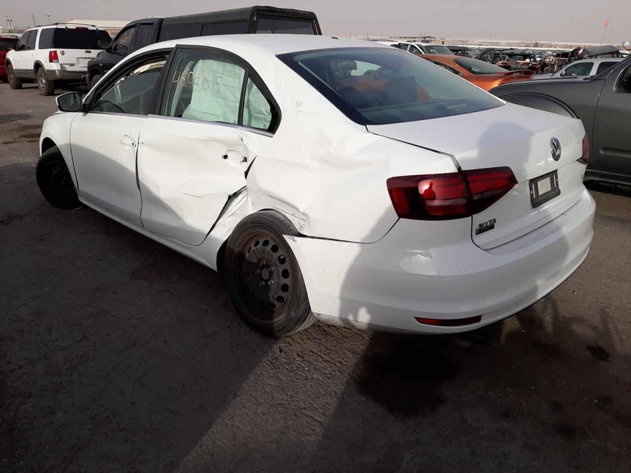 Photo 3 from auction – 2017 VOLKSWAGEN JETTA S with VIN 3VW2B7AJ6HM399845