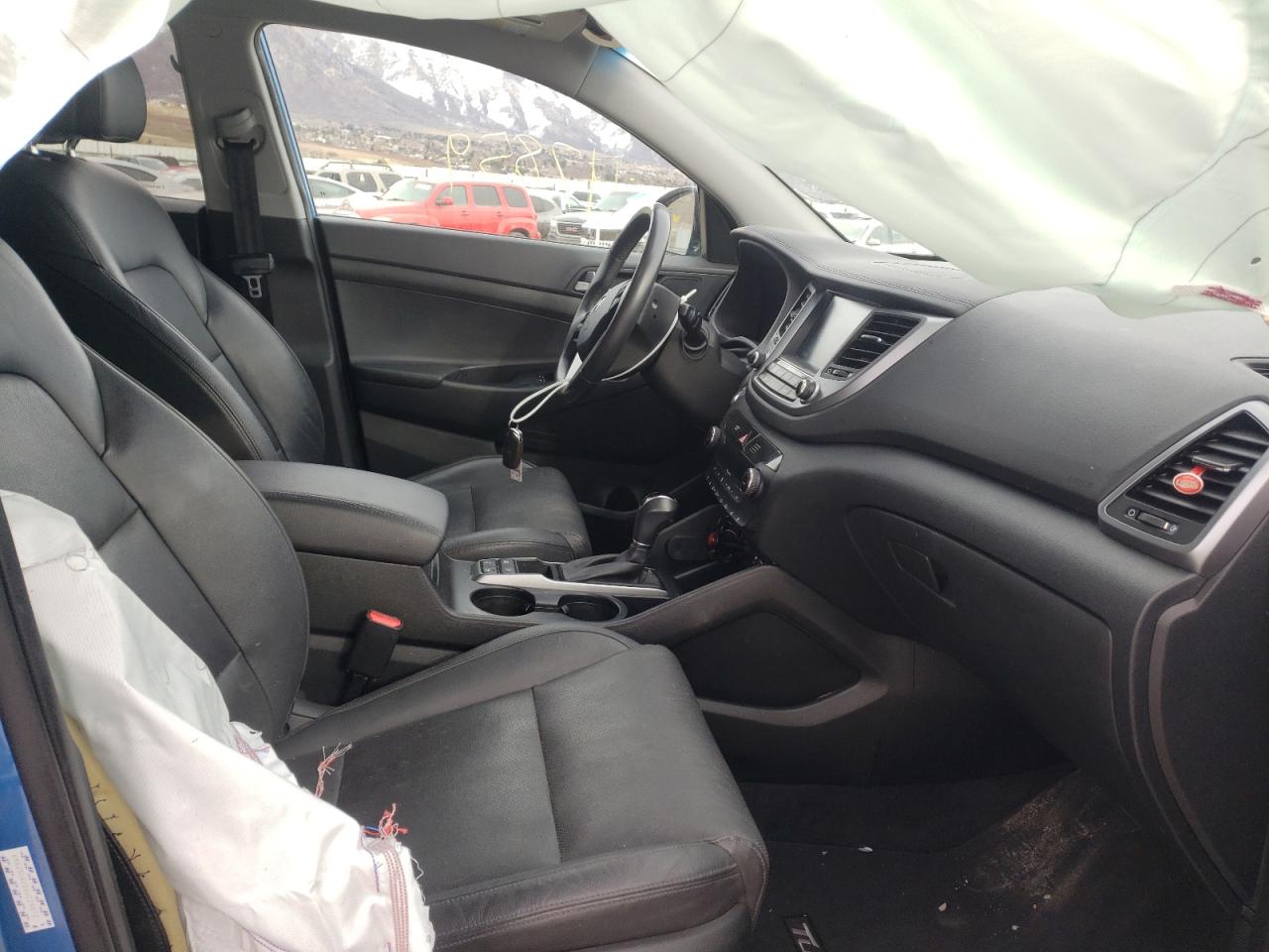 Photo 5 from auction – 2016 HYUNDAI TUCSON LIM with VIN KM8J3CA20GU229872