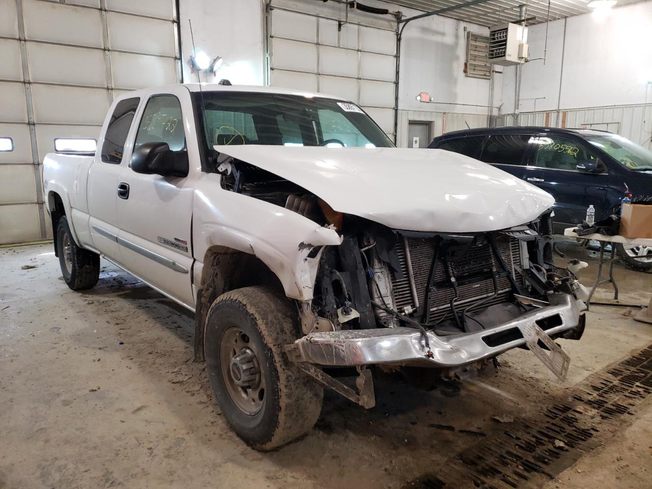 GMC SIERRA K25 2004 with VIN 1GTHK29224E391254 - Photo from auction