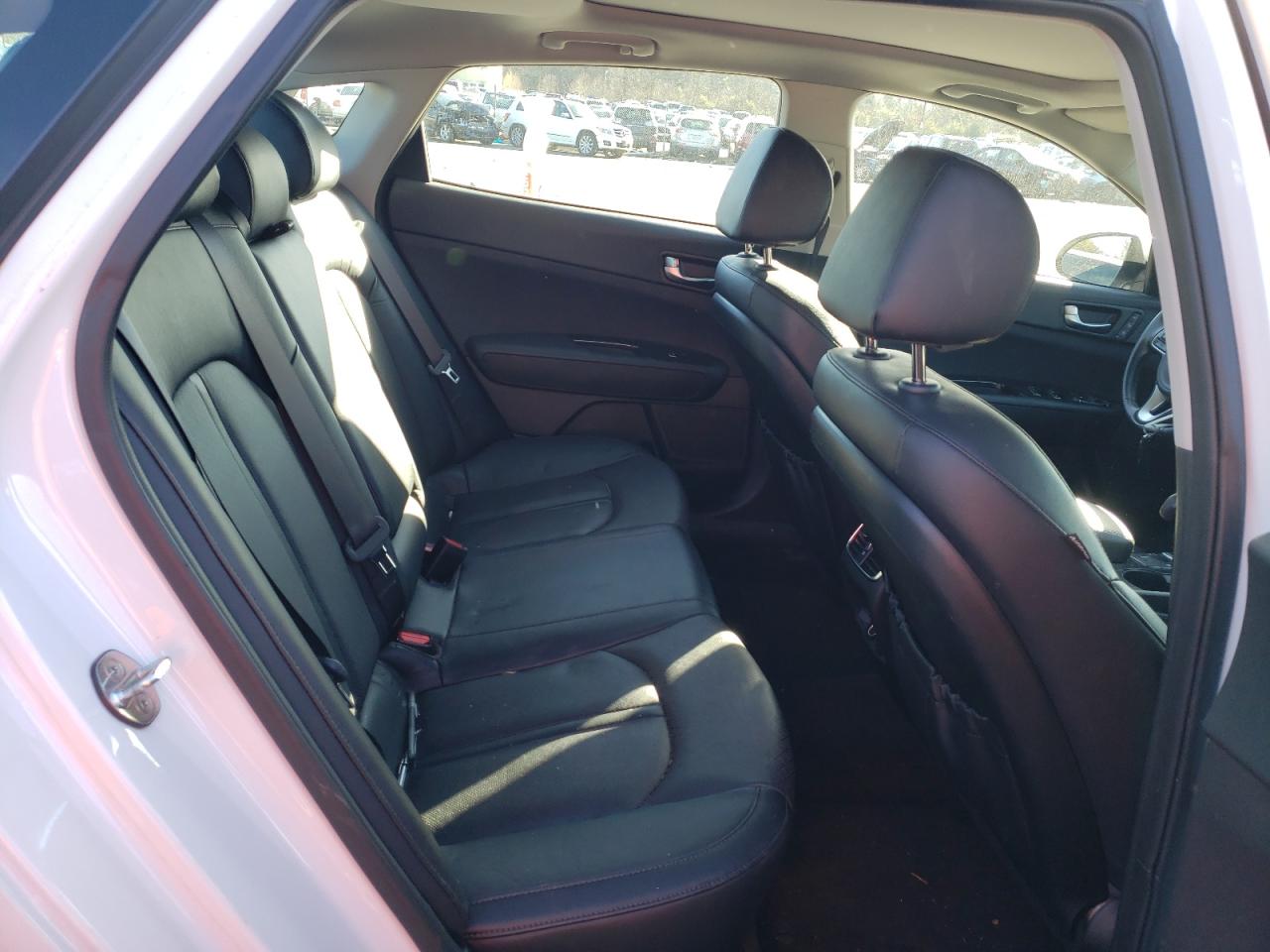 Photo 6 from auction – 2018 KIA OPTIMA EX with VIN 5XXGU4L32JG272260