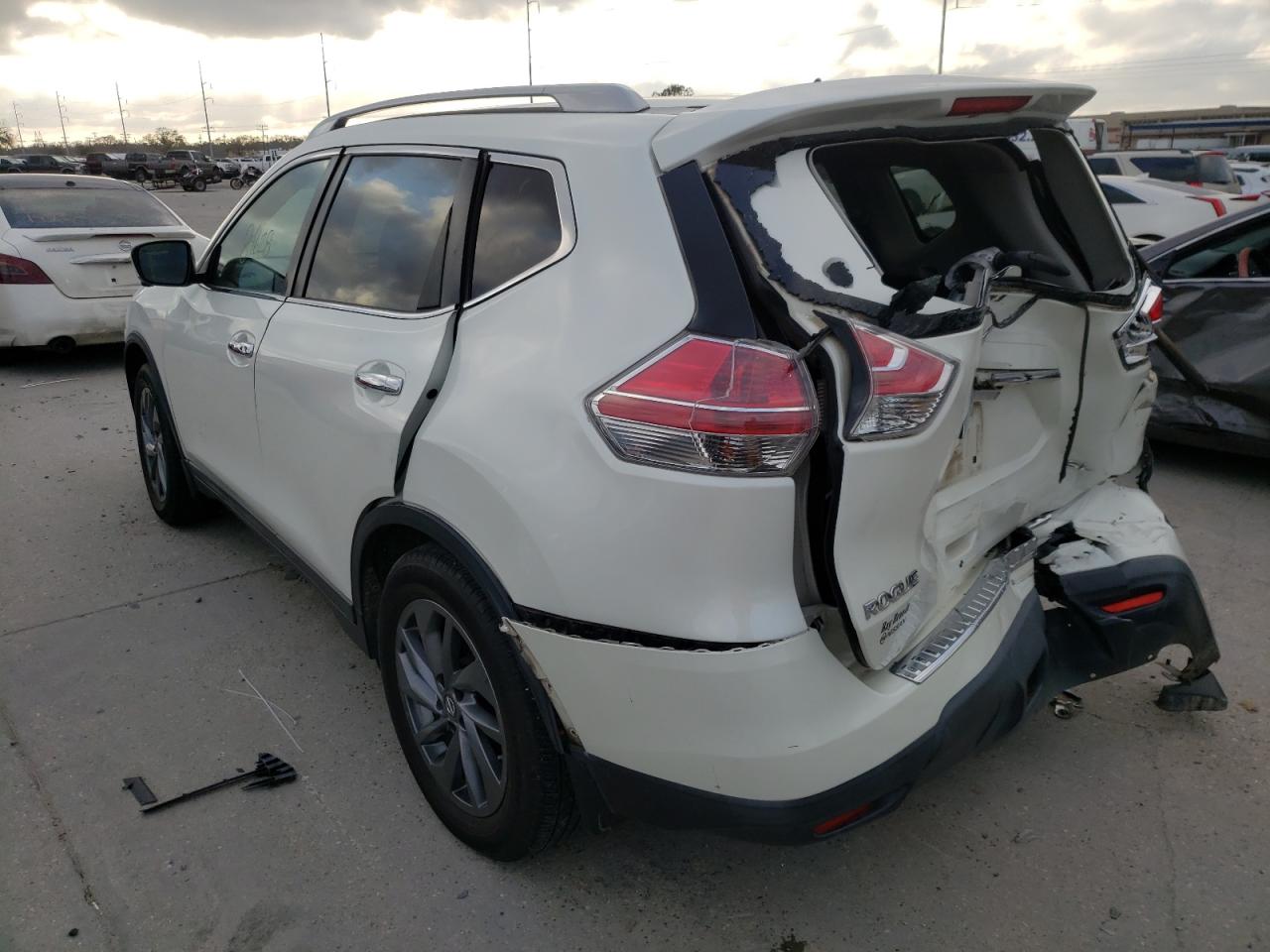 Photo 3 from auction – 2016 NISSAN ROGUE S with VIN 5N1AT2MT8GC742940