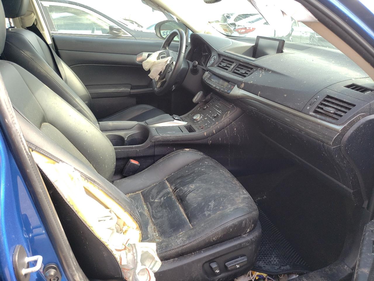 Photo 5 from auction – 2017 LEXUS CT 200 with VIN JTHKD5BHXH2296768