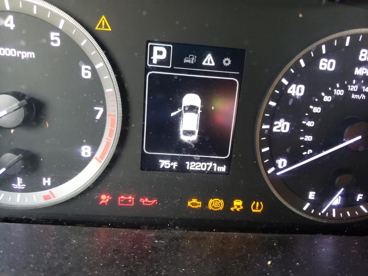 Photo 8 from auction – 2015 HYUNDAI SONATA SE with VIN 5NPE24AF2FH070833