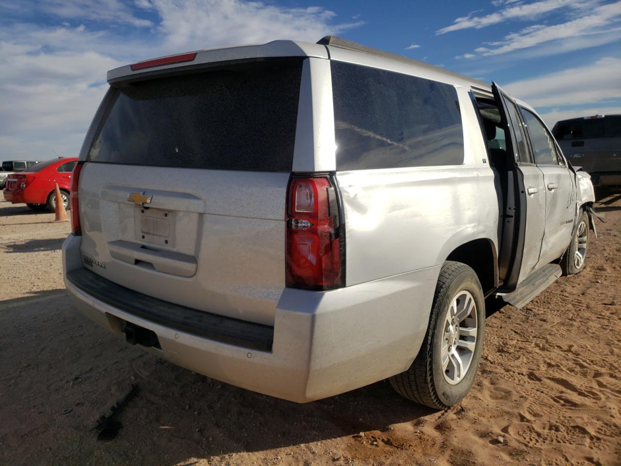 Photo 4 from auction – 2020 CHEVROLET SUBURBAN C with VIN 1GNSCHKC3LR239037