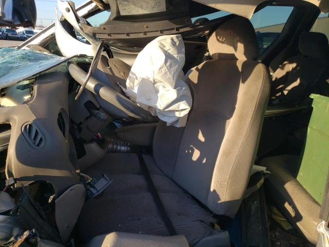 Photo 5 from auction – 2003 CHRYSLER TOWN & COU with VIN 2C4GP74LX3R166950