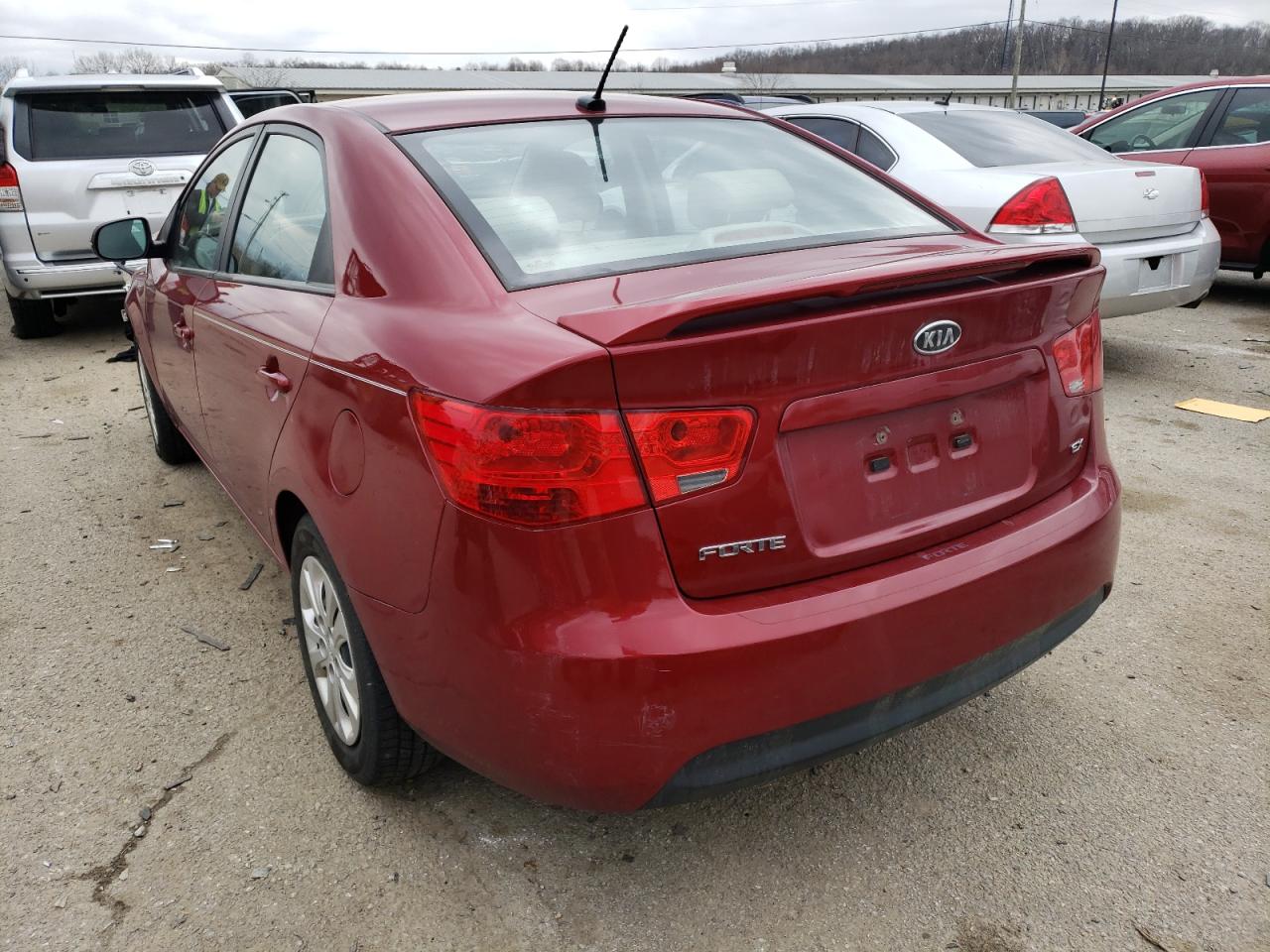Foto 3 de la subasta – 2011 KIA FORTE EX con VIN KNAFU4A23B5419890