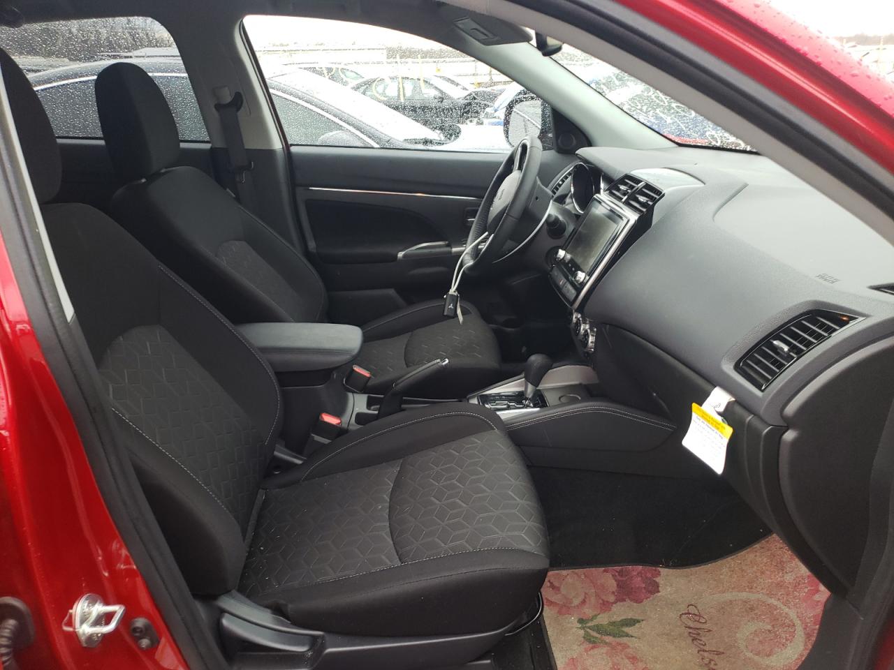 Photo 5 from auction – 2021 MITSUBISHI OUTLANDER with VIN JA4APVAU7MU011830