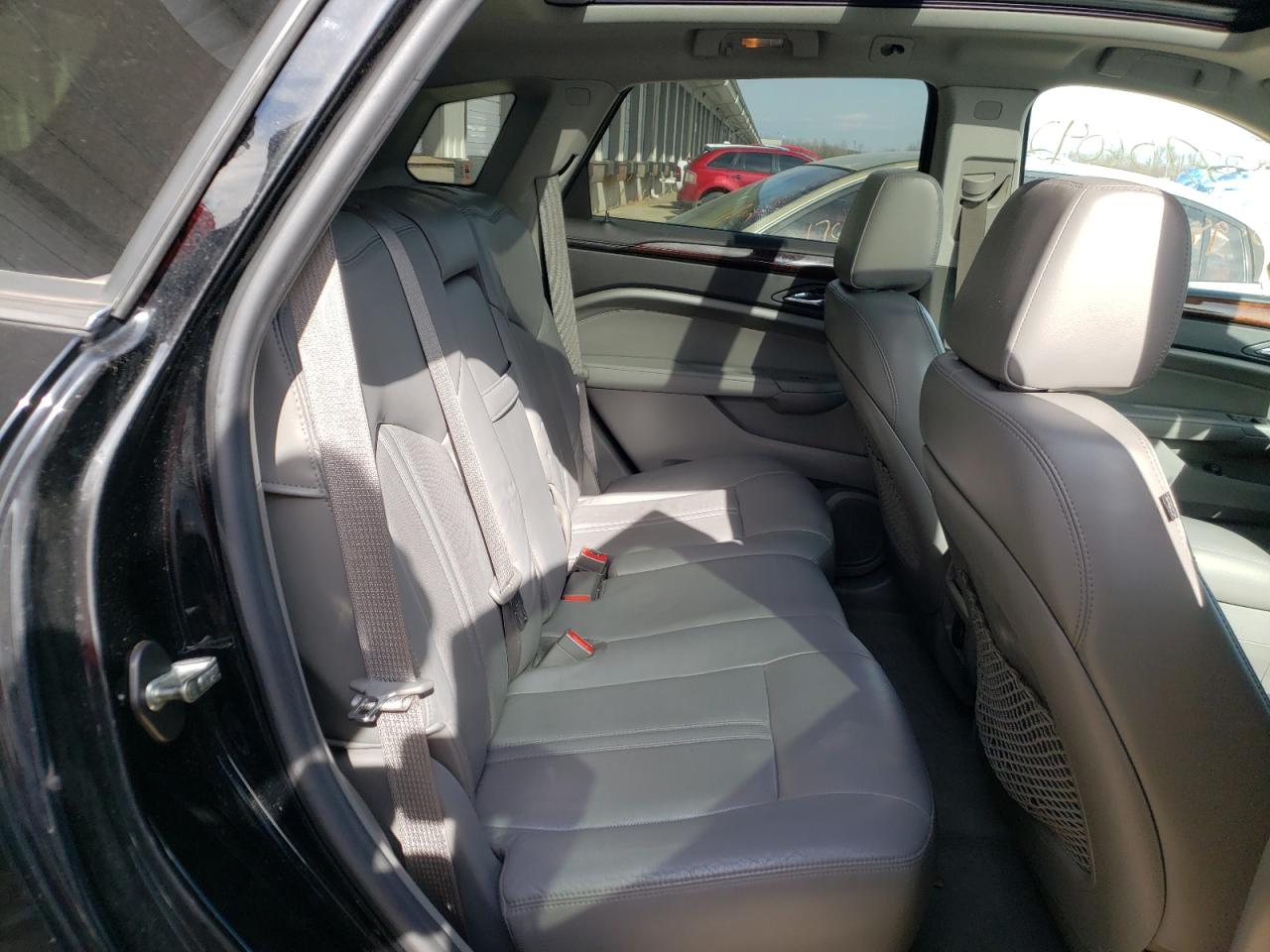 Photo 6 from auction – 2010 CADILLAC SRX with VIN 3GYFNAEY8AS597984