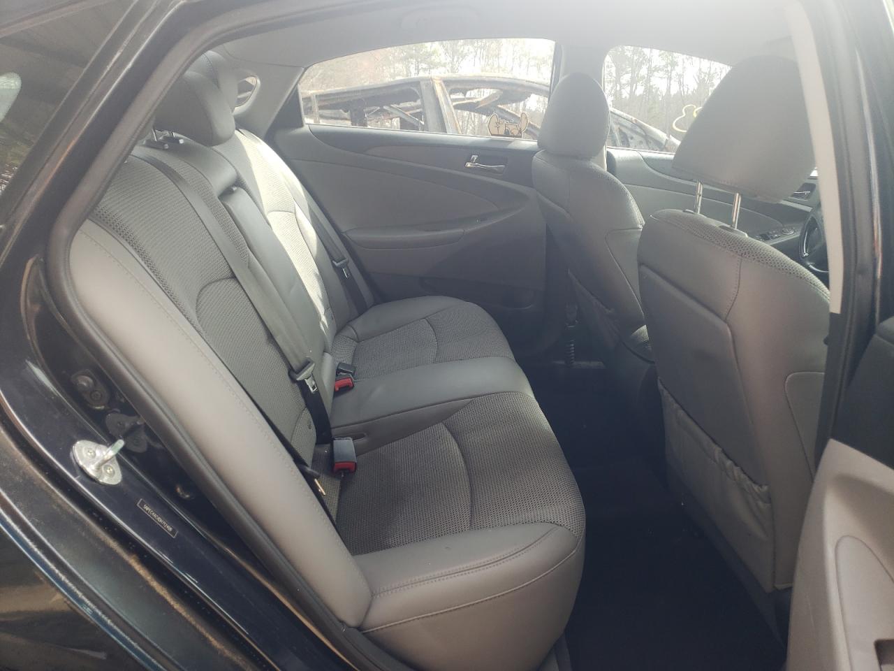 Photo 6 from auction – 2013 HYUNDAI SONATA SE with VIN 5NPEC4ACXDH712408
