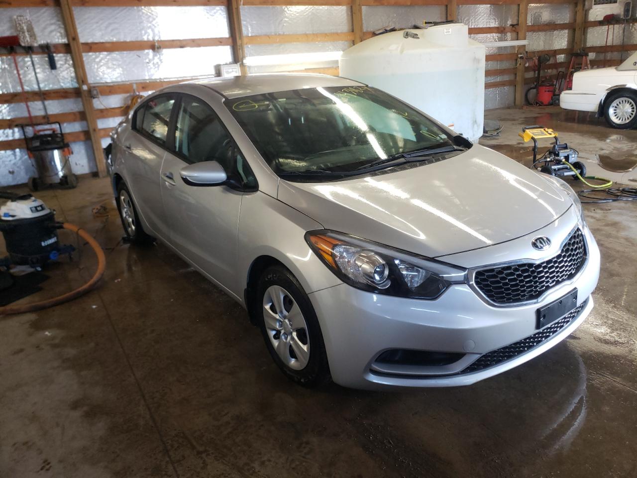 KIA FORTE LX 2016 with VIN KNAFK4A6XG5611792 - Photo from auction