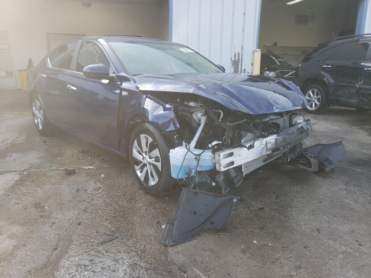 NISSAN ALTIMA S 2019 with VIN 1N4BL4BV3KC168187 - Photo from auction