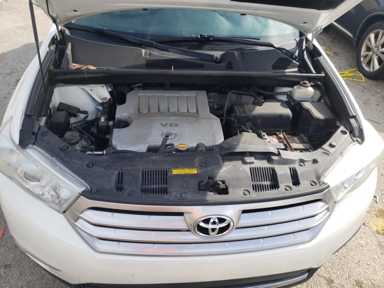 Photo 7 from auction – 2012 TOYOTA HIGHLANDER with VIN 5TDDK3EH6CS164804