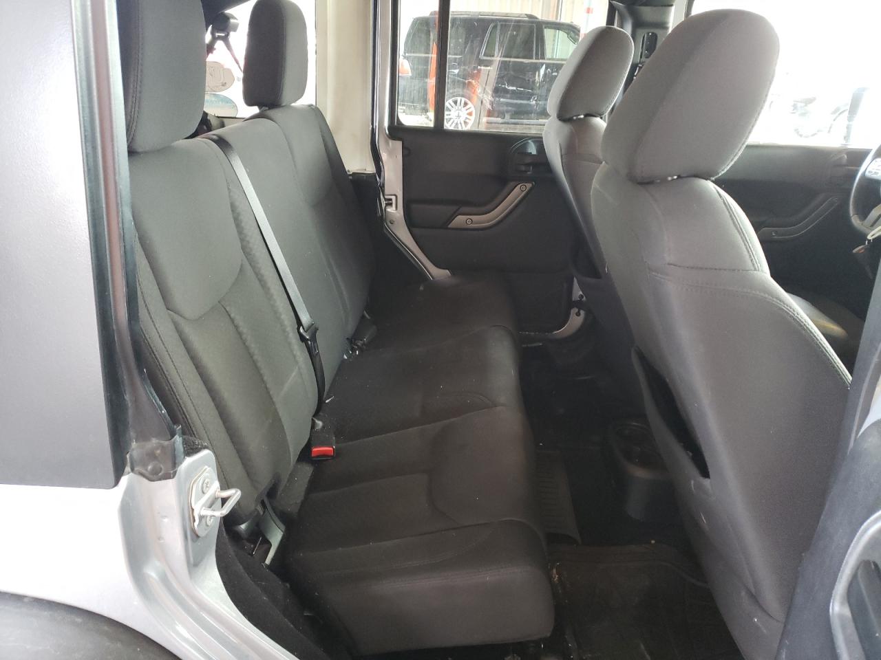 Photo 6 from auction – 2015 JEEP WRANGLER U with VIN 1C4BJWDG9FL726334