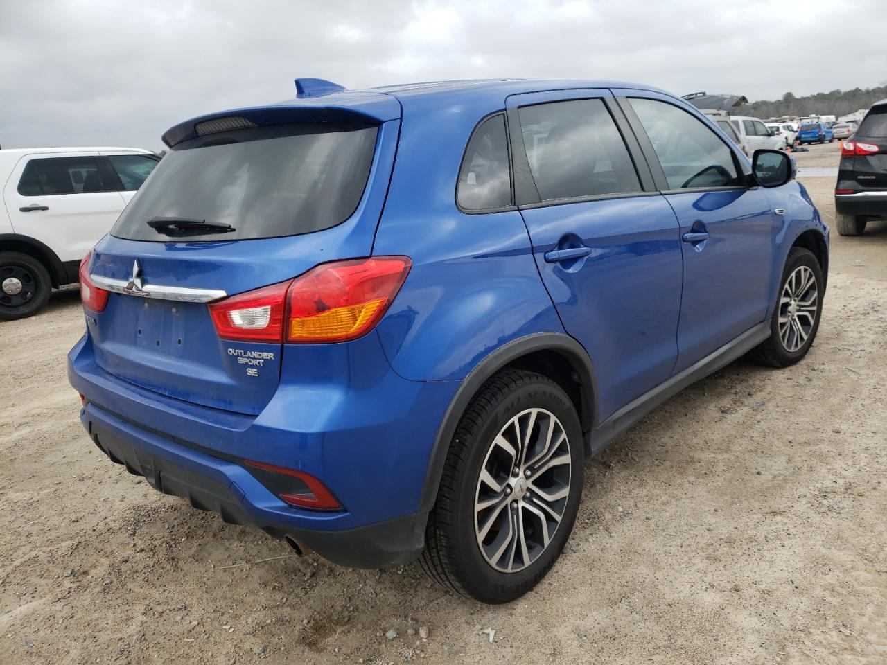 Photo 4 from auction – 2019 MITSUBISHI OUTLANDER with VIN JA4AP4AU1KU030798