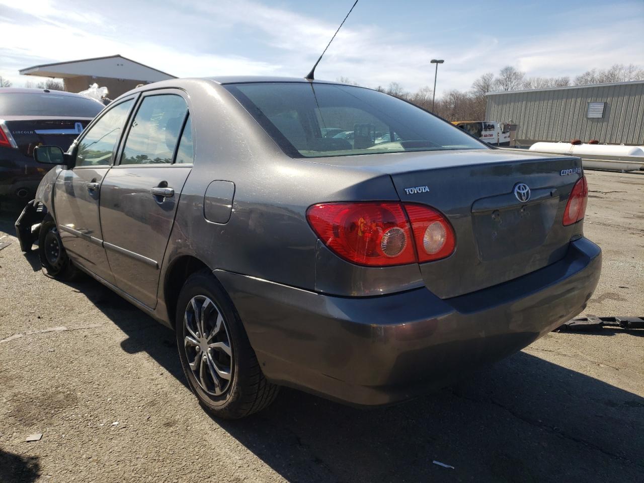 Photo 3 from auction – 2005 TOYOTA COROLLA CE with VIN 1NXBR32E65Z371751