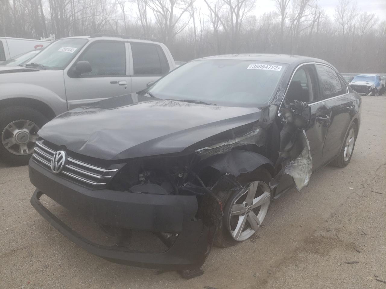 Photo 2 from auction – 2015 VOLKSWAGEN PASSAT S with VIN 1VWAS7A32FC116790