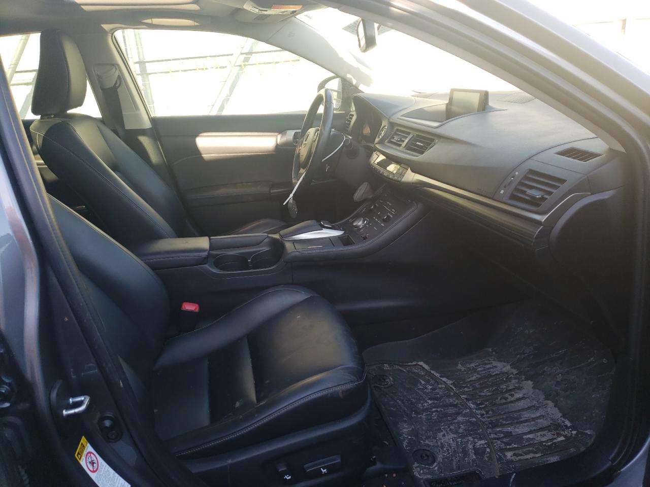 Photo 5 from auction – 2014 LEXUS CT 200 with VIN JTHKD5BH0E2175677