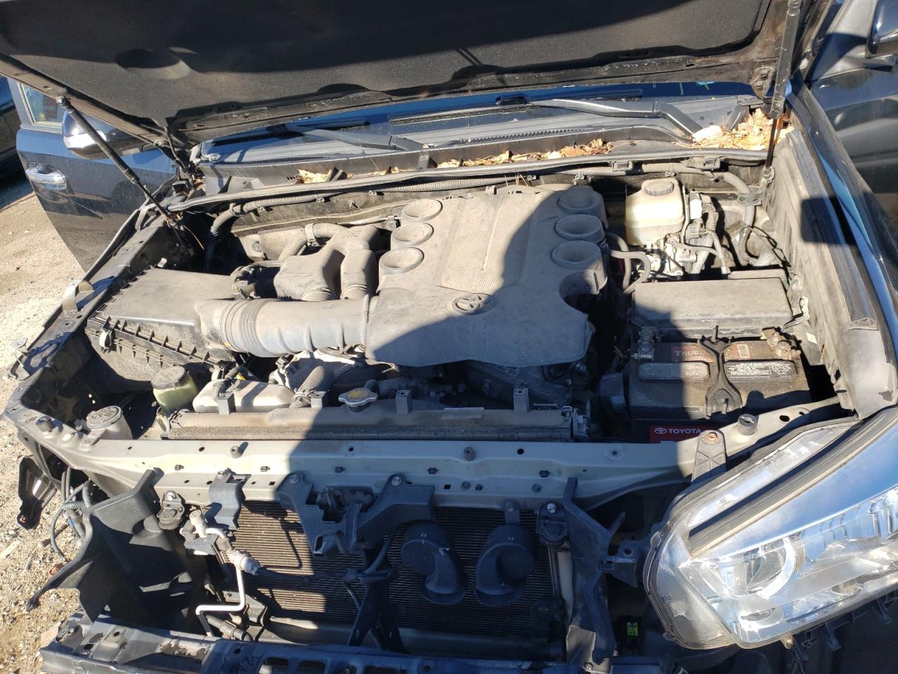 Photo 7 from auction – 2011 TOYOTA 4RUNNER SR with VIN JTEBU5JR7B5053531