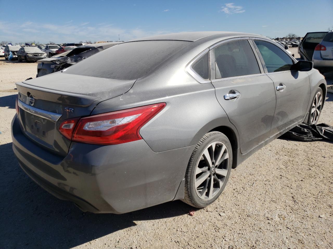 Photo 4 from auction – 2016 NISSAN ALTIMA 2.5 with VIN 1N4AL3AP5GC272969