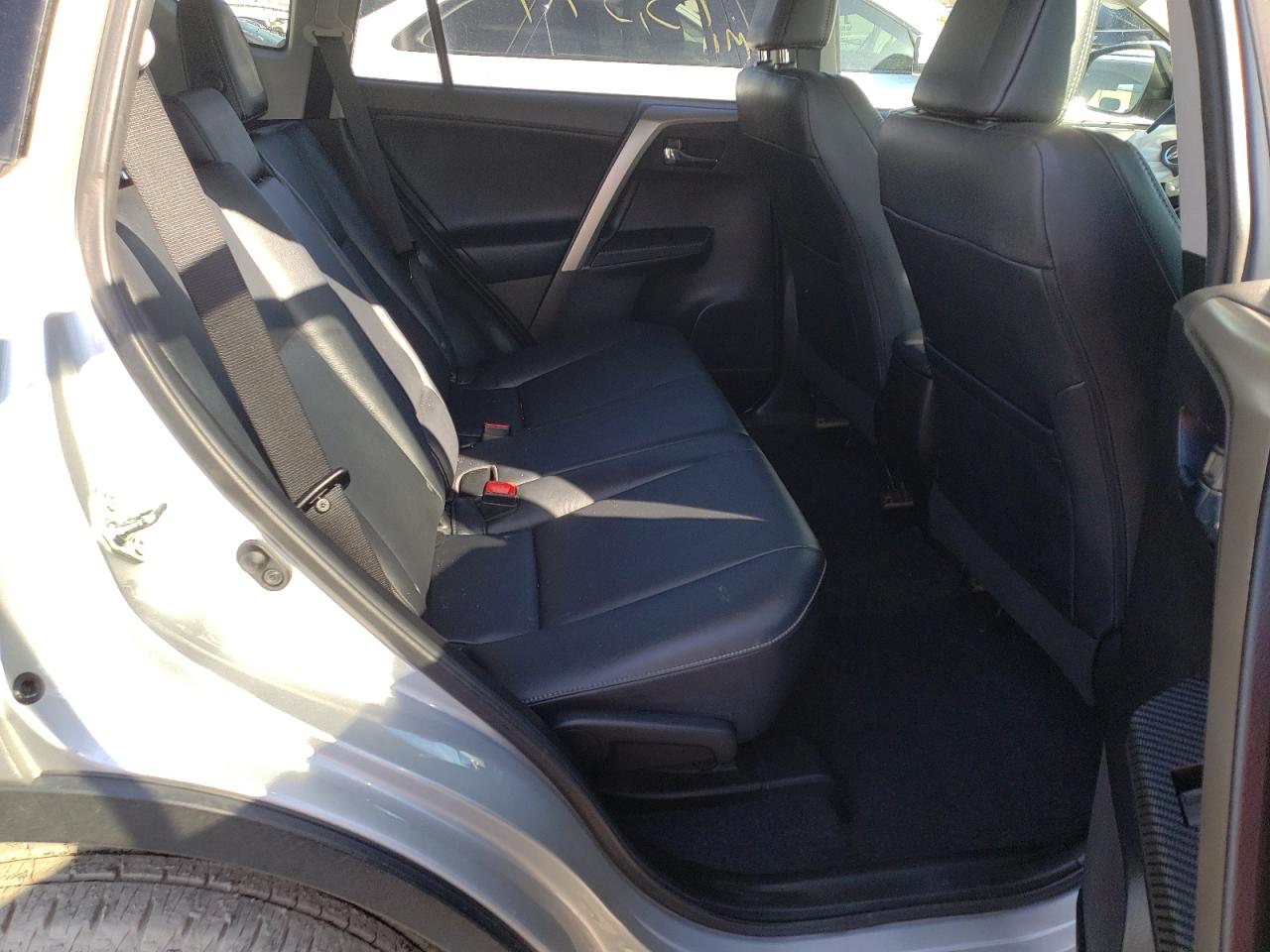 Photo 6 from auction – 2014 TOYOTA RAV4 LIMIT with VIN 2T3DFREV8EW191615