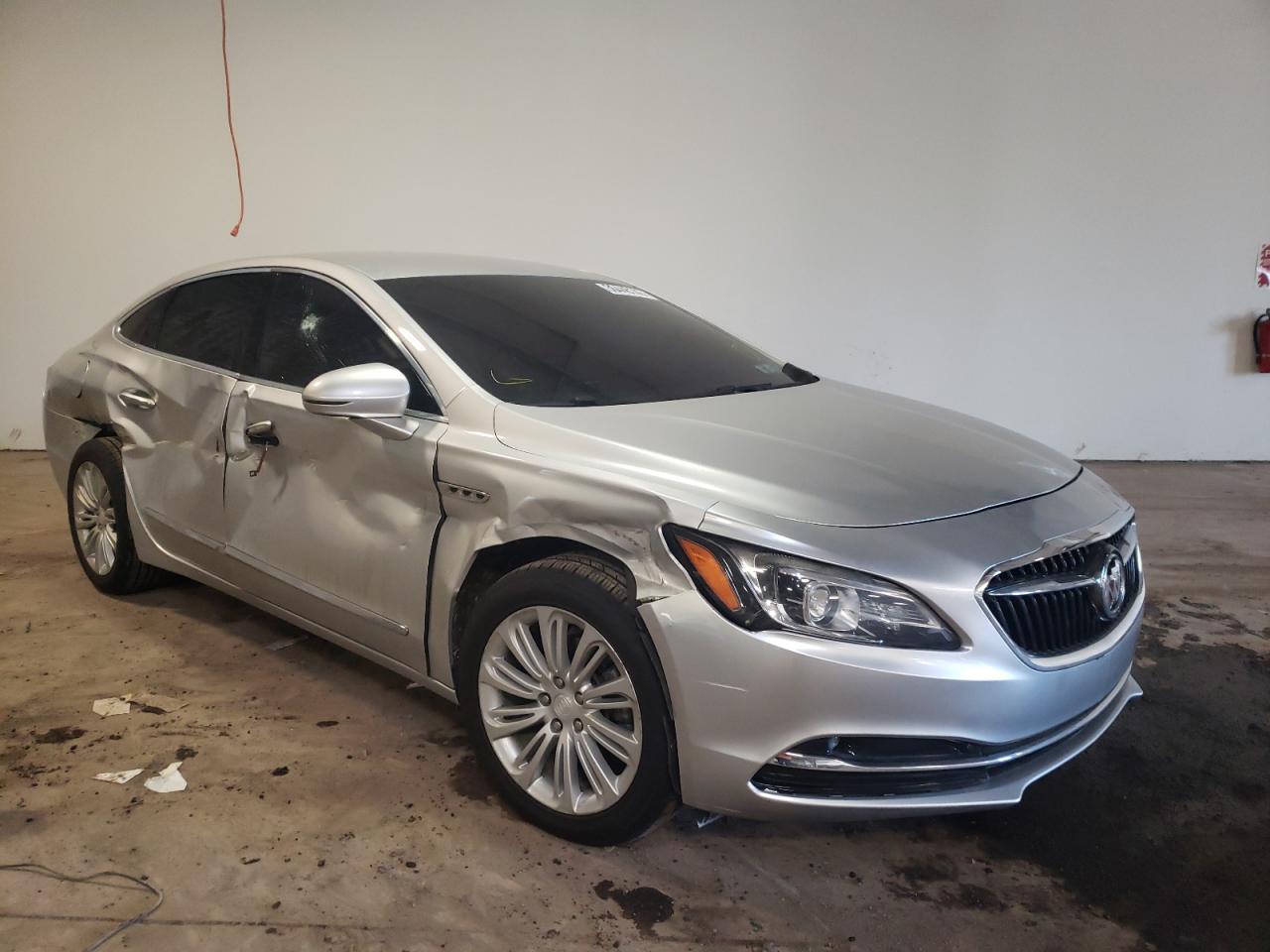 BUICK LACROSSE E 2018 with VIN 1G4ZP5SZXJU128604 - Photo from auction