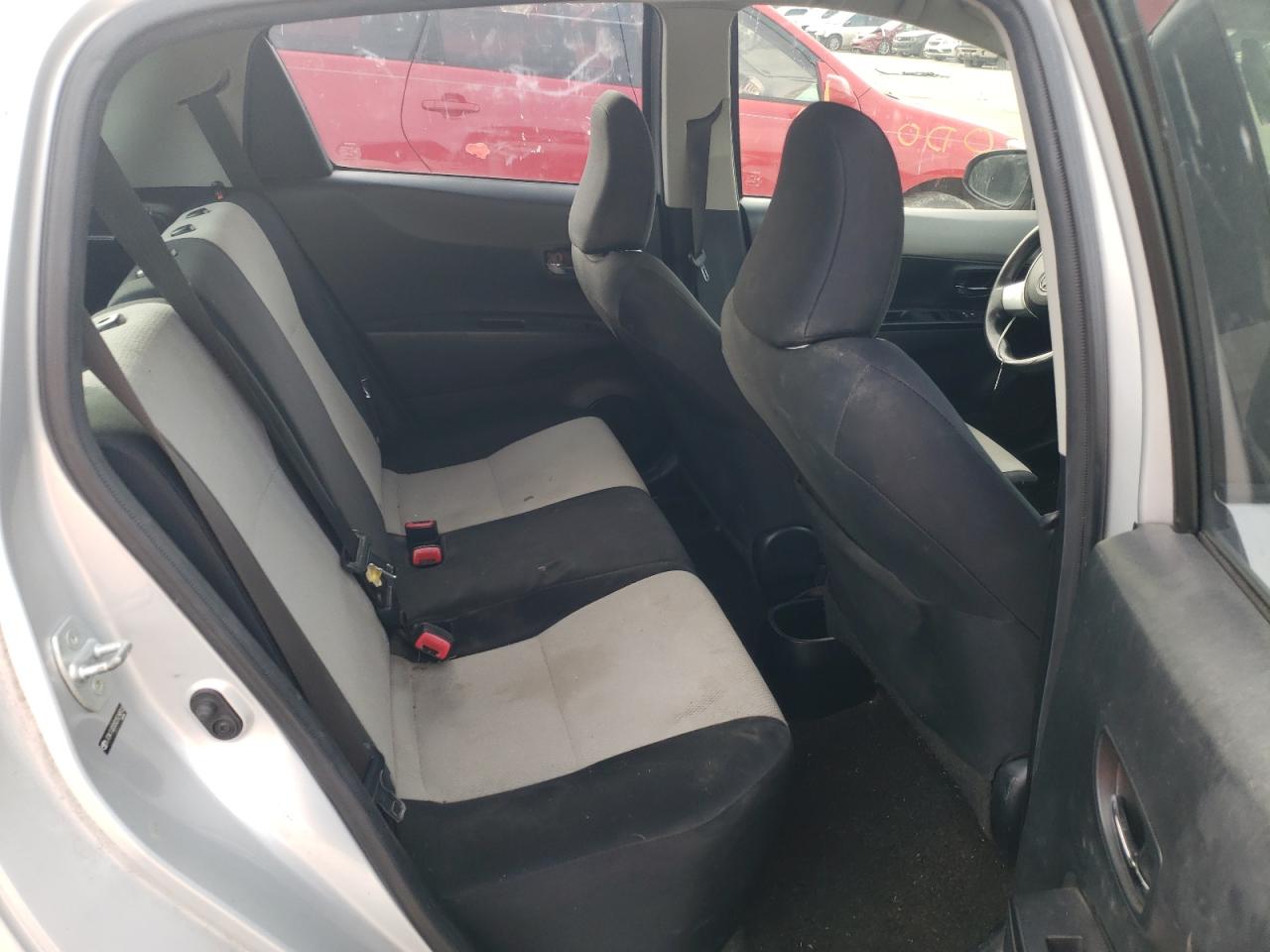 Photo 6 from auction – 2012 TOYOTA YARIS with VIN JTDKTUD33CD529810