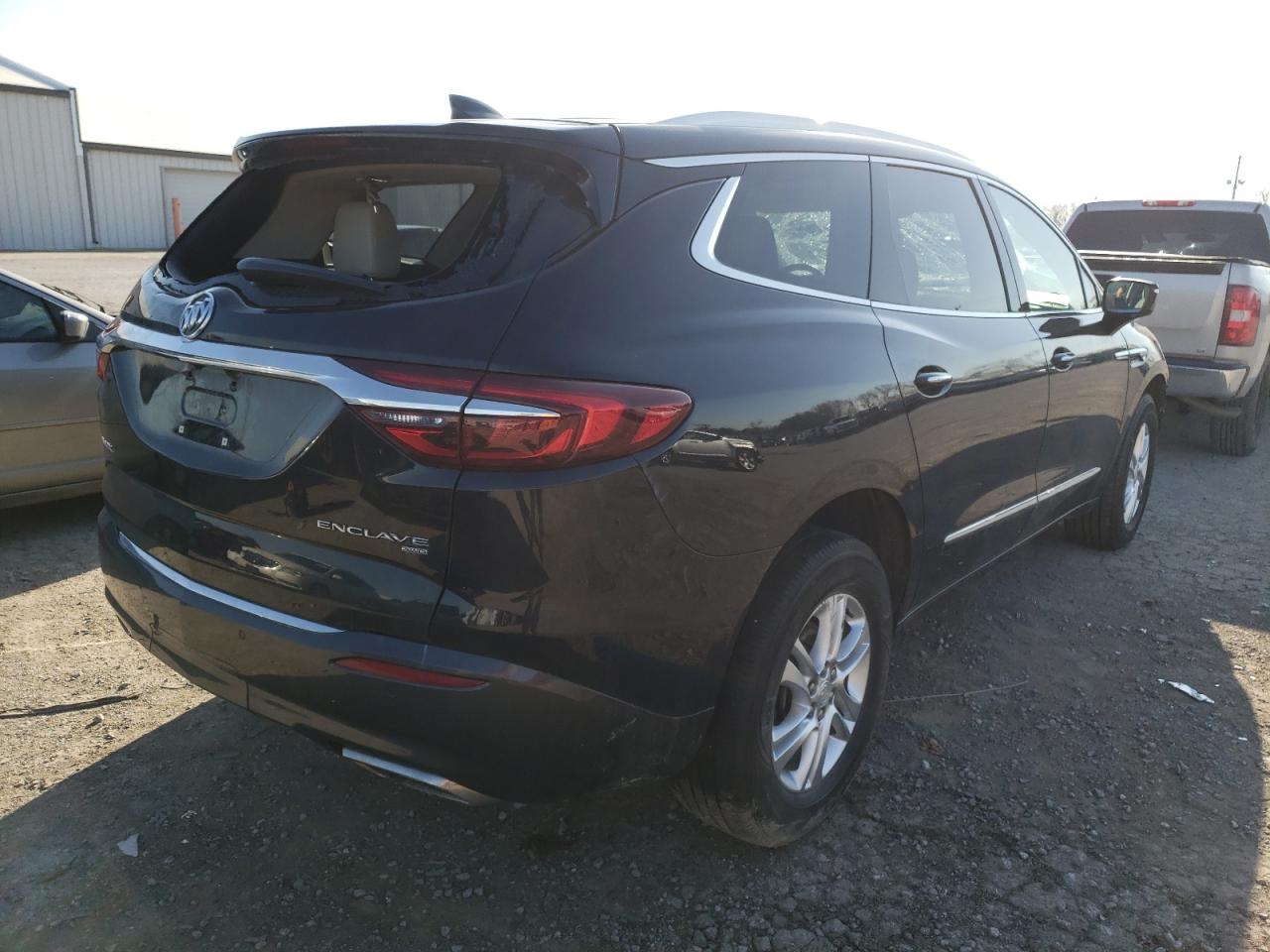 Photo 4 from auction – 2018 BUICK ENCLAVE ES with VIN 5GAEVAKW5JJ276945