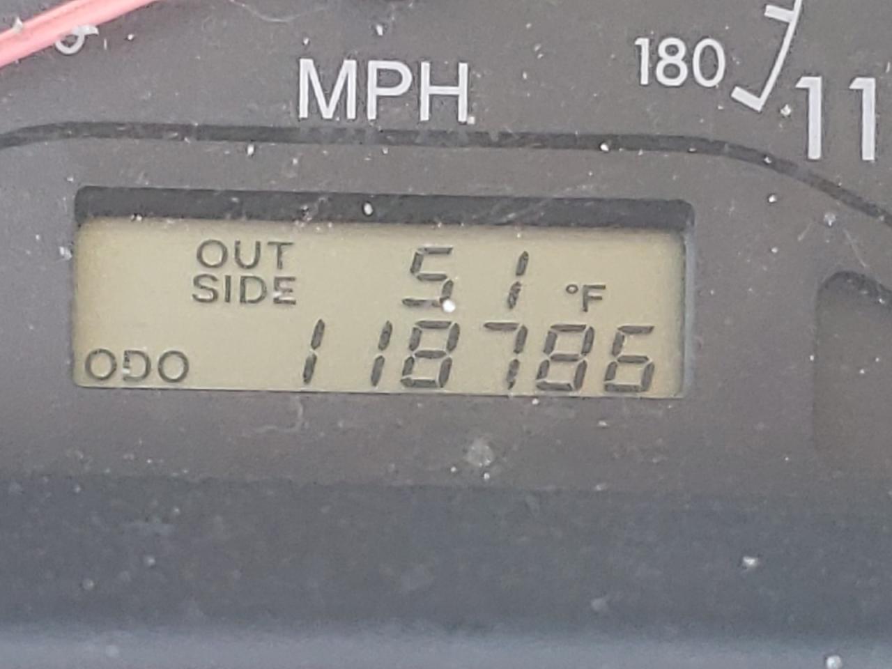 Photo 8 from auction – 2005 TOYOTA COROLLA CE with VIN 1NXBR32E65Z371751