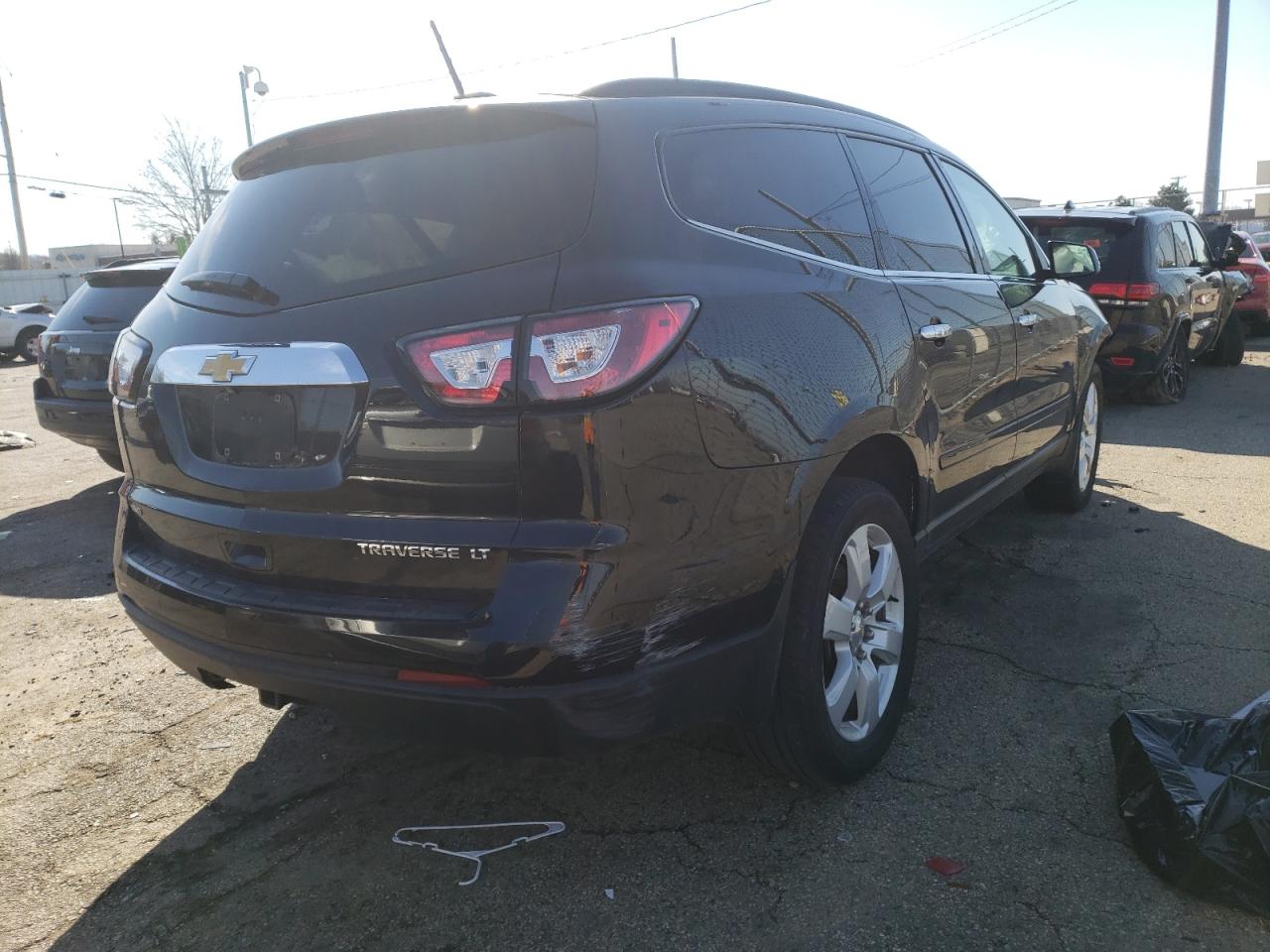 Photo 4 from auction – 2016 CHEVROLET TRAVERSE L with VIN 1GNKVGKD2GJ208816