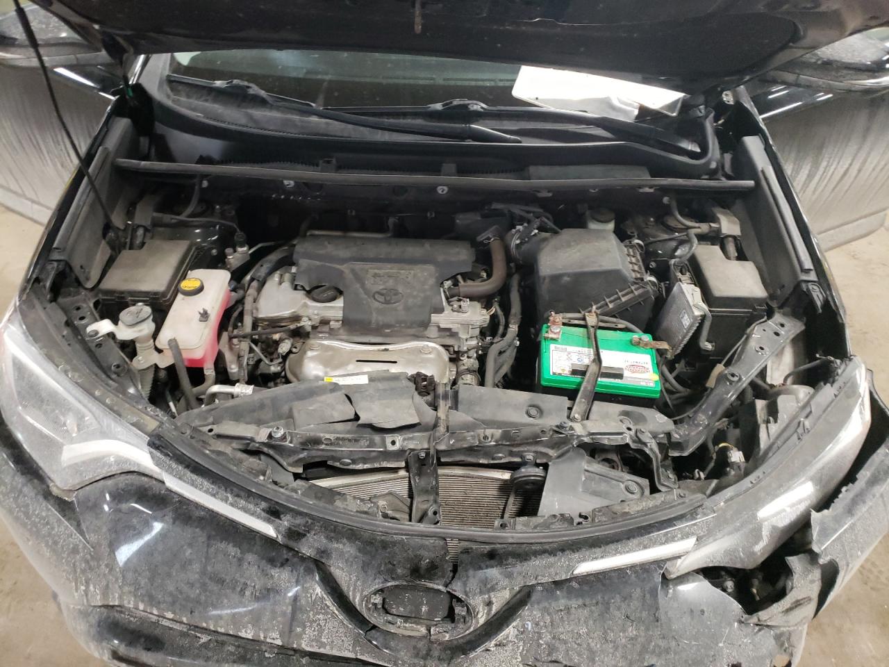 Photo 7 from auction – 2017 TOYOTA RAV4 XLE with VIN 2T3RFREV8HW632184