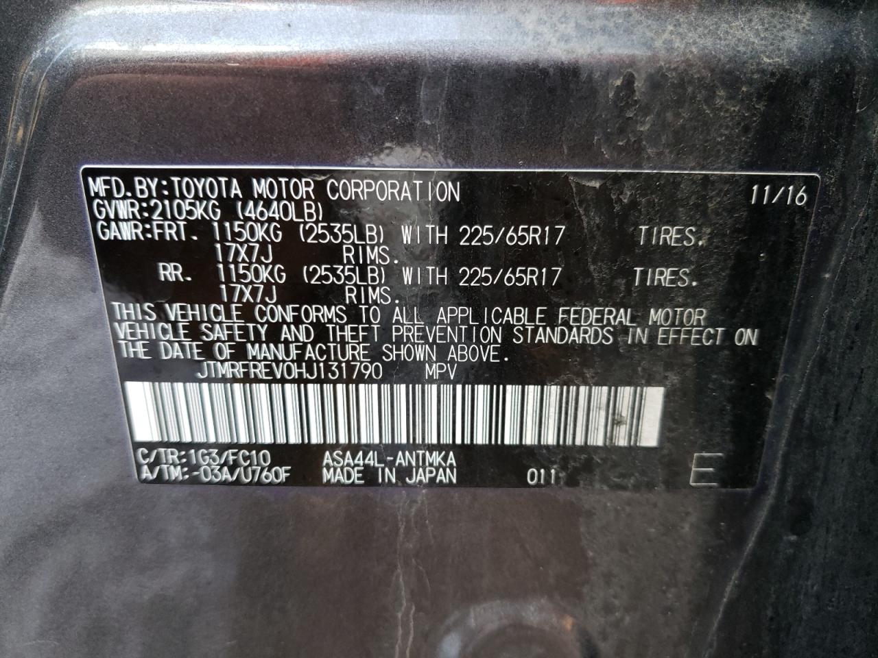 Photo 10 from auction – 2017 TOYOTA RAV4 XLE with VIN JTMRFREV0HJ131790
