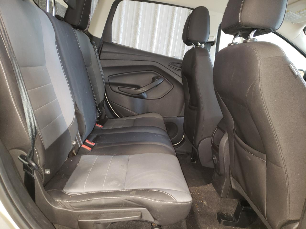 Photo 6 from auction – 2017 FORD ESCAPE S with VIN 1FMCU0F74HUB57312