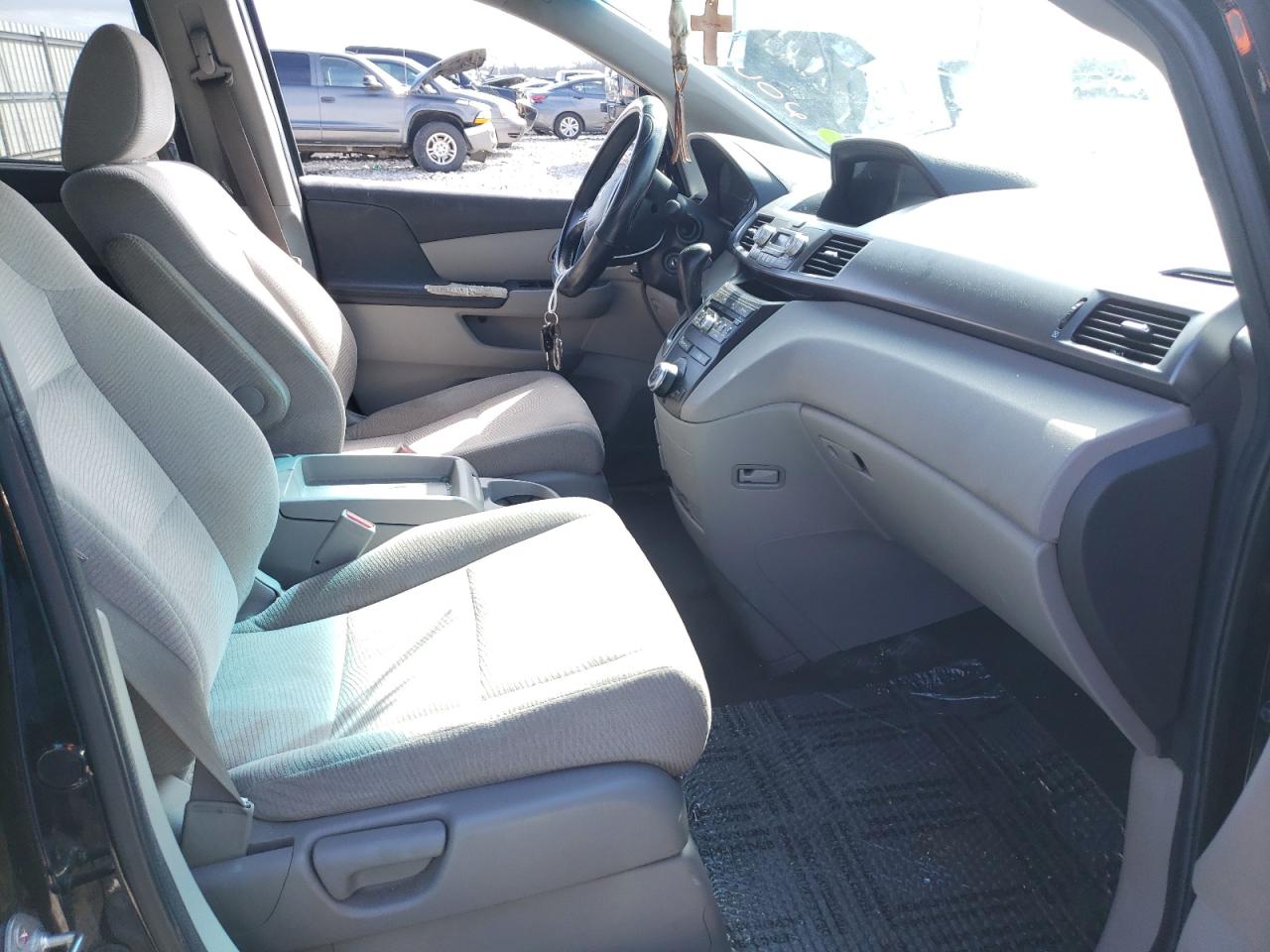 Photo 5 from auction – 2011 HONDA ODYSSEY EX with VIN 5FNRL5H4XBB098347