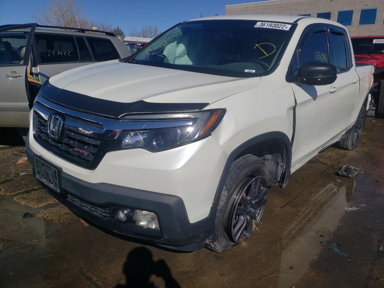 Photo 2 from auction – 2018 HONDA RIDGELINE with VIN 5FPYK3F11JB014353