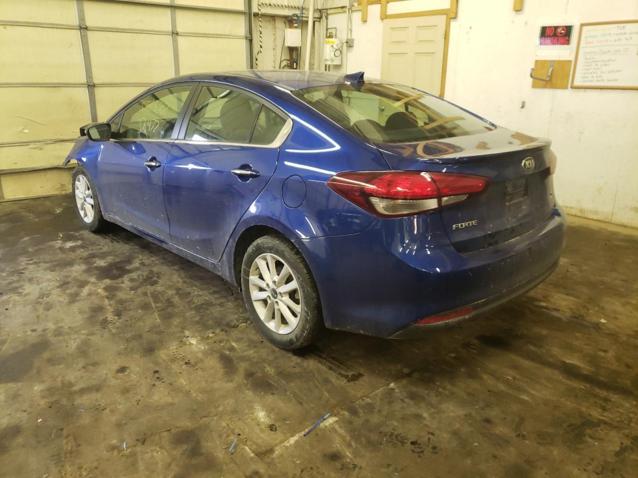 Photo 3 from auction – 2017 KIA FORTE LX with VIN 3KPFL4A7XHE118628