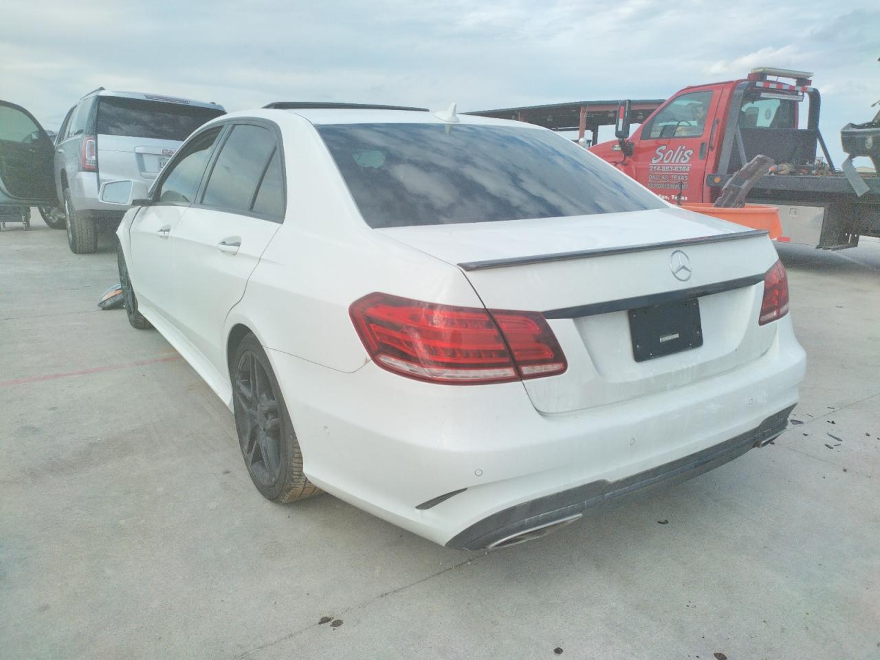 Photo 3 from auction – 2016 MERCEDES-BENZ E 400 with VIN WDDHF6FB9GB253903