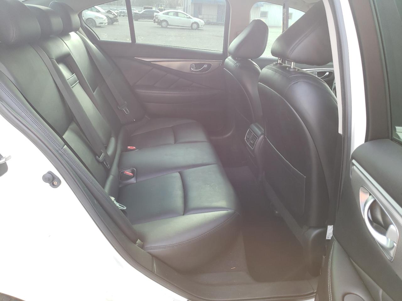 Photo 6 from auction – 2014 INFINITI Q50 BASE with VIN JN1BV7AP7EM677855