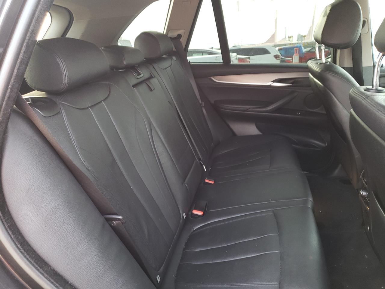 Photo 6 from auction – 2015 BMW X5 XDRIVE3 with VIN 5UXKR0C53F0K64682
