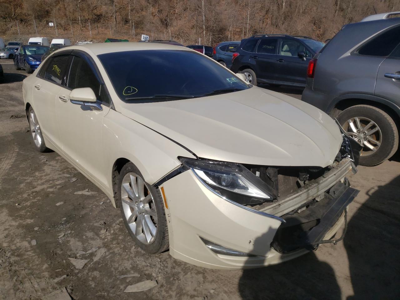 LINCOLN MKZ 2016 with VIN 3LN6L2J97GR614639 - Photo from auction