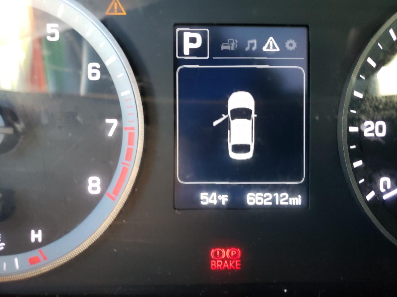 Photo 8 from auction – 2015 HYUNDAI SONATA SE with VIN 5NPE24AF2FH230838