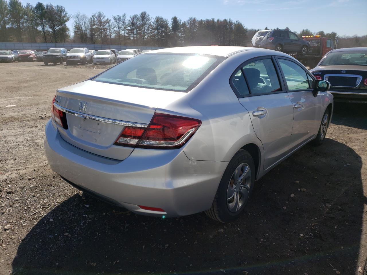 Фото 4 с аукциона – 2014 HONDA CIVIC LX с VIN 19XFB2F5XEE225091
