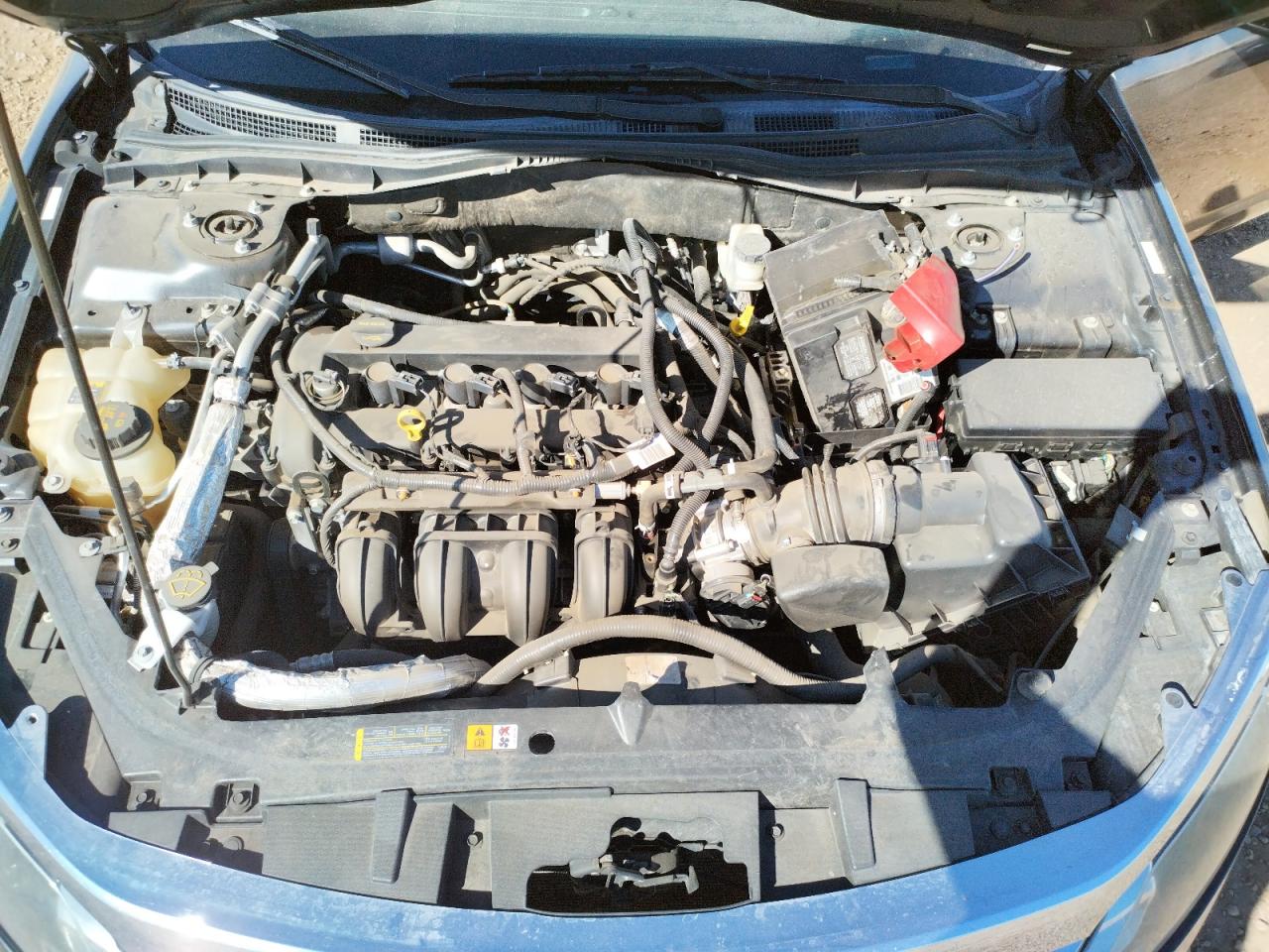 Photo 7 from auction – 2012 FORD FUSION SE with VIN 3FAHP0HA3CR438095