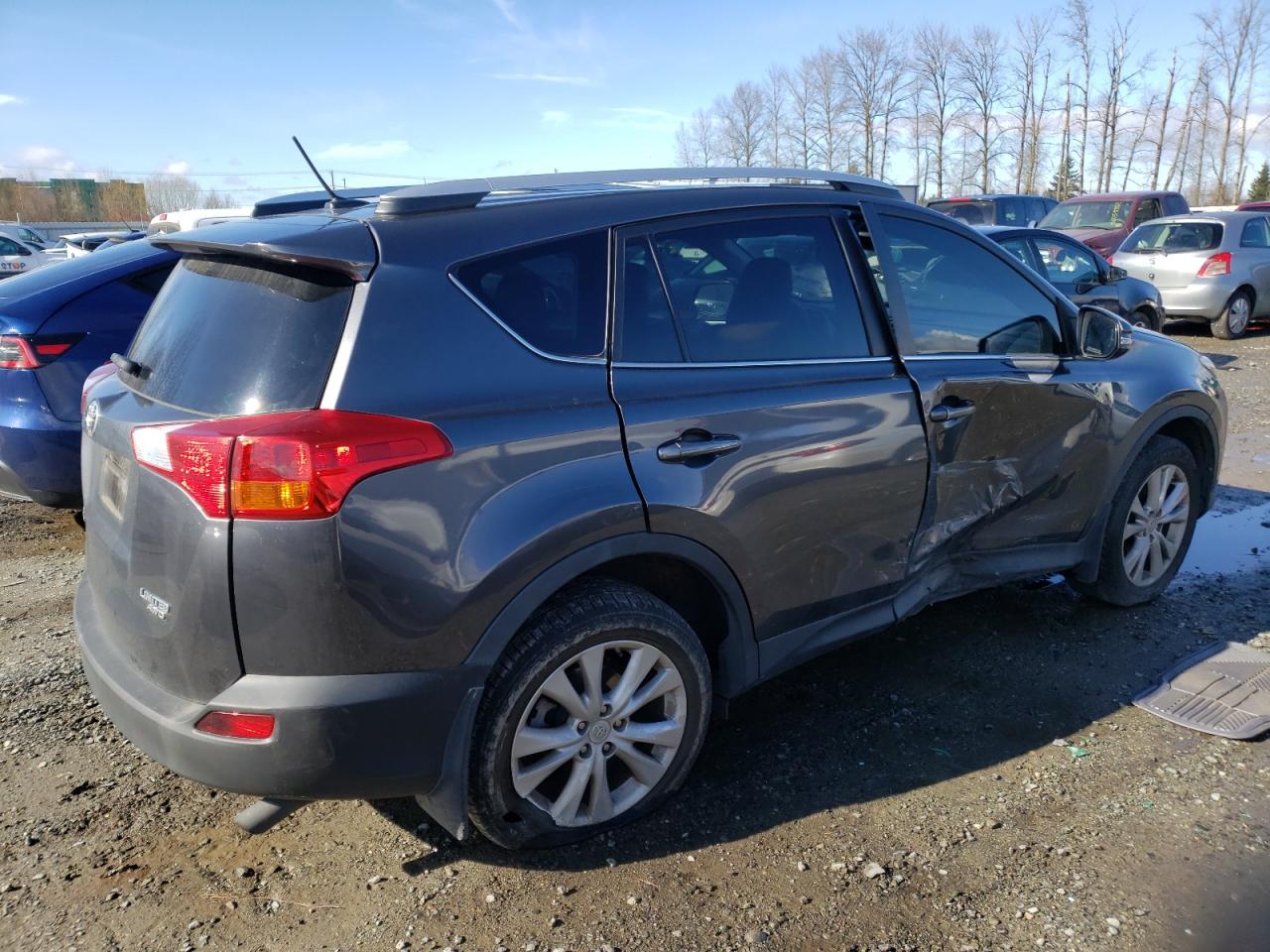 Photo 4 from auction – 2014 TOYOTA RAV4 LIMIT with VIN 2T3DFREVXEW193897