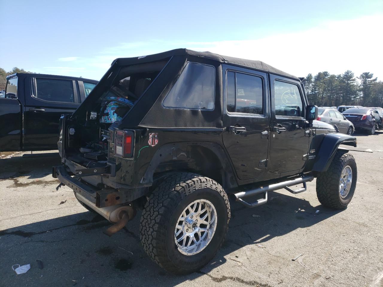 Photo 4 from auction – 2013 JEEP WRANGLER U with VIN 1C4BJWEG2DL514824
